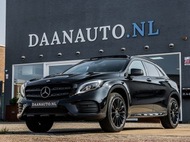 Mercedes-Benz GLA180 Premium Plus amg night zwart occasion te koop kopen 2017 2018 Amsterdam haarlem heemskerk beverwijk