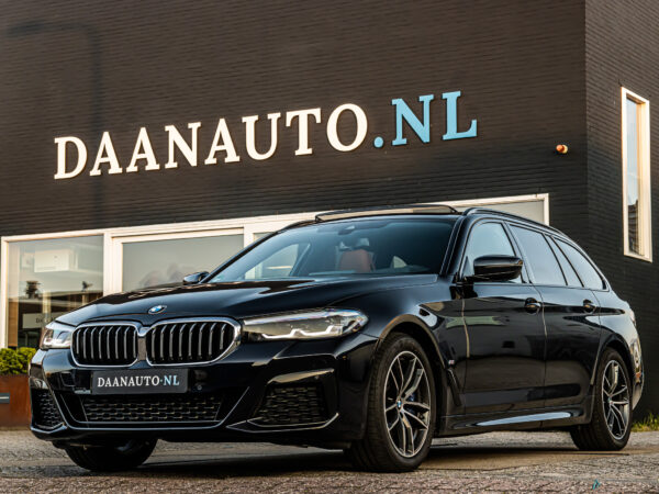 BMW 530i Touring High Executive M-Sport zwart occasion te koop kopen amsterdam heemskerk beverwijk